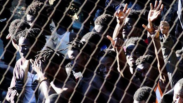 Indignación de la Guardia Civil por la política migratoria del Gobierno