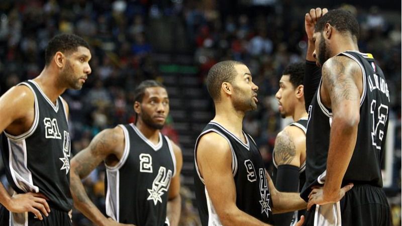 NBA. Sale a la luz el rencor con los Spurs de un desconocido Kawhi Leonard