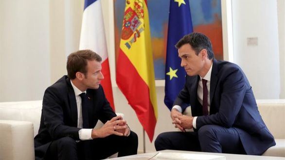 Macron pone en evidencia a Sánchez con el Aquarius