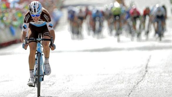 La Vuelta. Quintana enseña el colmillo y Gallopin gana