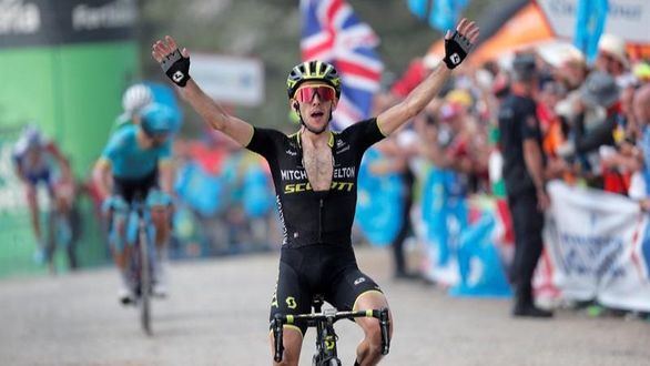 La Vuelta. Simon Yates se hace con Les Praeres y con el liderato de la carrera