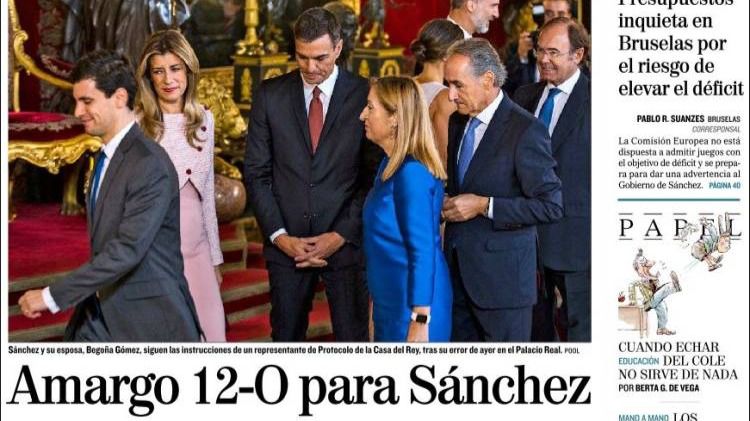 Sánchez se estrena con abucheos y fallos de protocolo