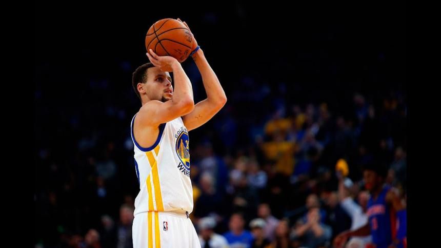 NBA. Curry vuelve a asombrar y LeBron gana por vez primera con los Lakers