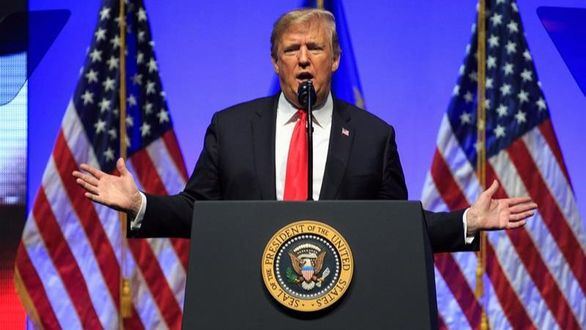 Trump planea acabar con la ciudadanía de los inmigrantes nacidos en EEUU