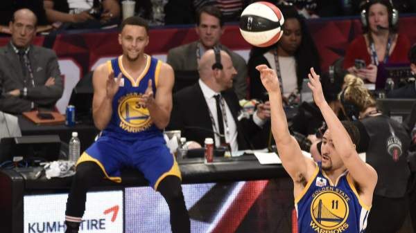 NBA. Klay Thompson y Steph Curry rompen dos récords de triples en cinco días
