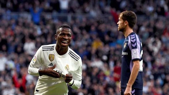 Vinicius rescata al Real Madrid del bochorno ante el Valladolid | 2-0