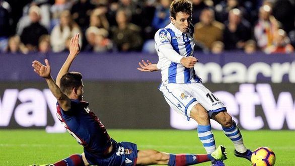 La Real Sociedad gana al Levante y se nutre fuera de casa | 1-3