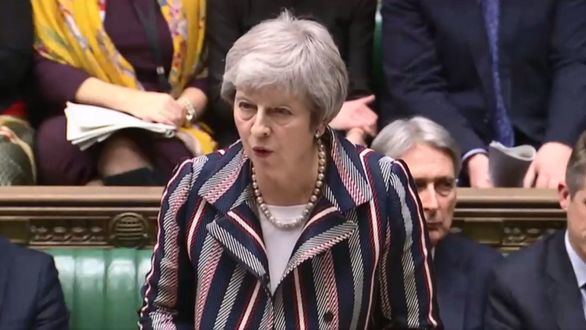 May se mofa de Sánchez: "España no ha conseguido lo que quería con Gibraltar"