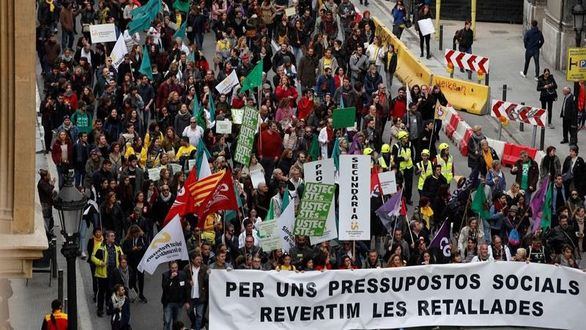 Los médicos de Cataluña desconvocan la huelga