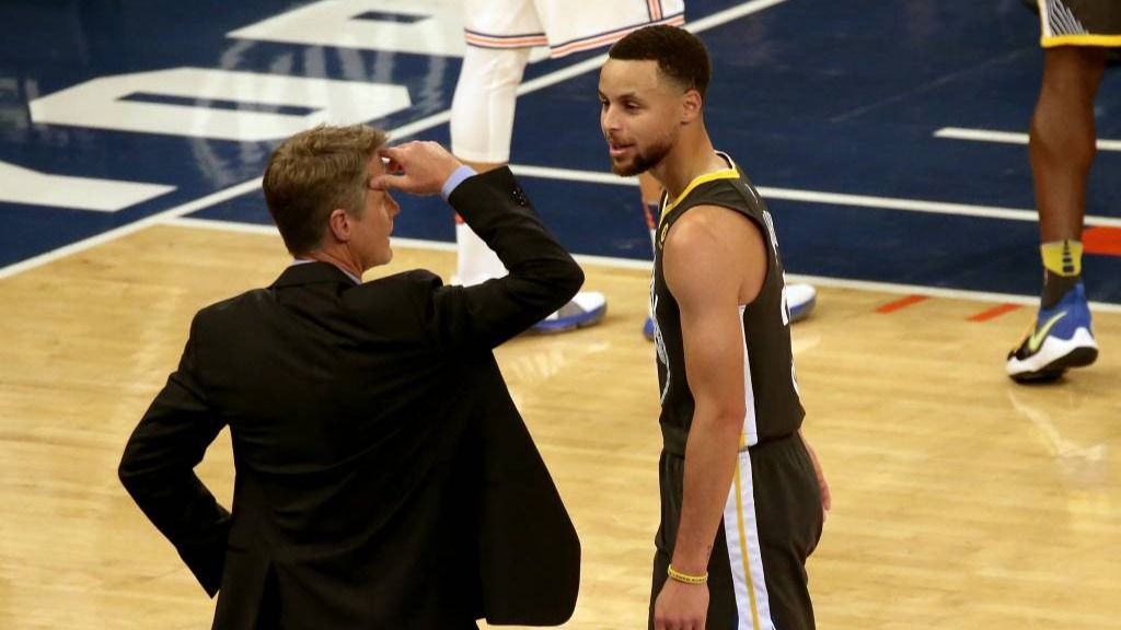NBA. Steph Curry vuelve de su lesión, al fin, pero los Warriors caen