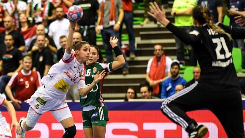 Europeo femenino. Hungría complica a España con una paliza | 32-26