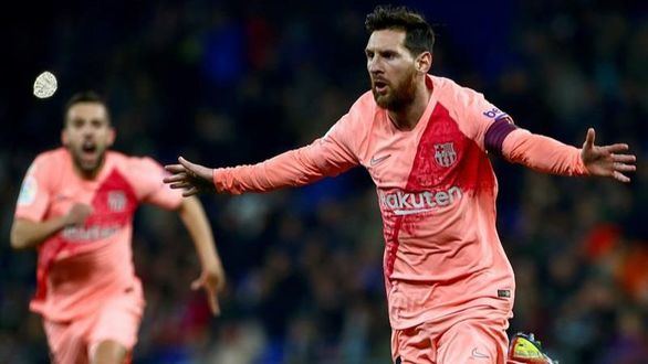 El Barcelona arrasa al Espanyol y defiende su estatus de patrón liguero | 0-4