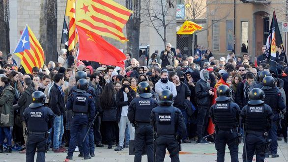 El PP exige al Gobierno que asuma el control de los Mossos