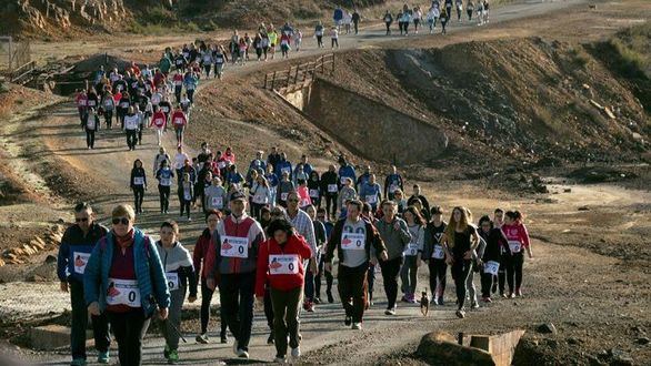 Miles de personas en toda España corren en recuerdo de Laura Luelmo