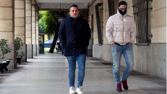 La Audiencia de Navarra decide si La Manada entra en prisión