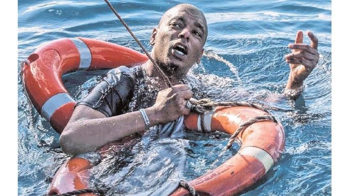 España recibe cinco veces más inmigrantes desde que Sánchez aceptó el Aquarius
