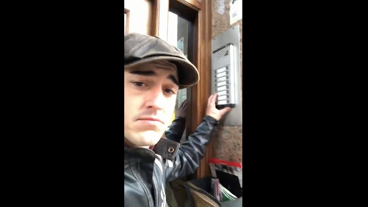 Un simple 'yo' basta para que te abran las puertas de cualquier casa