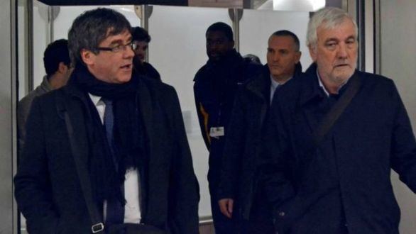 Imputan por encubrimiento a parte del séquito de Puigdemont