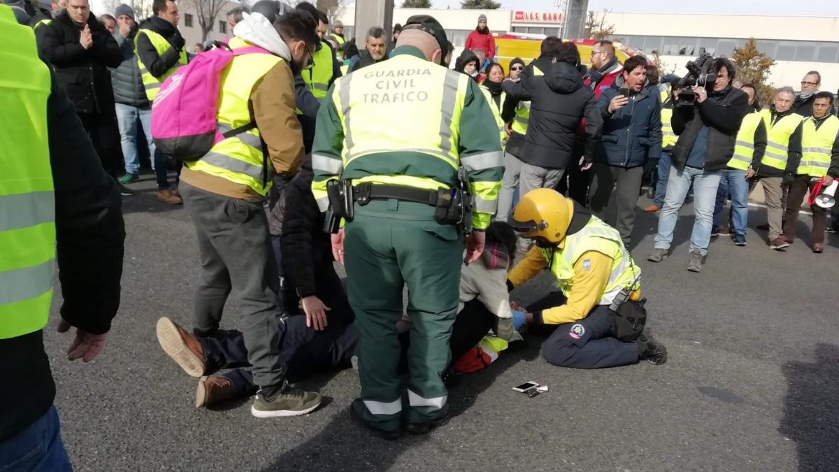 Un taxista muy grave tras ser atropellado por un conductor de VTC