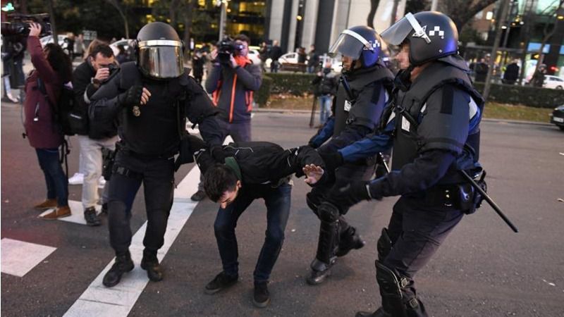 Fotogalería | Concentración de taxistas en la Castellana