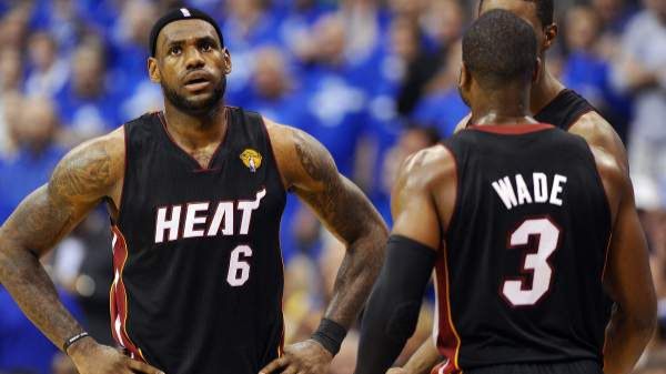 NBA. El asesinato de Trayvon Martin, un joven negro de 17 años, cambió a LeBron James y Wade