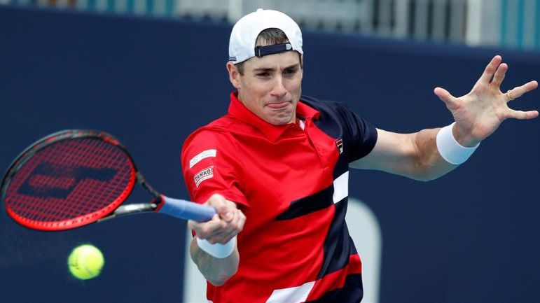 Miami. Isner baja de la nube a Auger y es finalista contra Federer