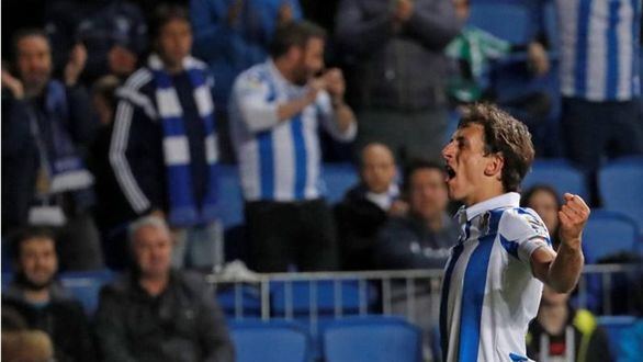 Oyarzabal rompe la mala racha de la Real |2-1