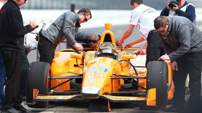 Indy500. Fernando Alonso desborda optimismo tras estrenarse en los test