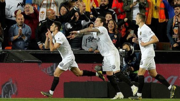 El Valencia se lleva el derbi ante el Levante y sigue sin freno | 3-1
