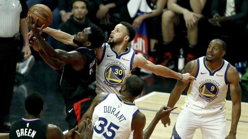 NBA. Los Warriors escapan de las dudas y de la lesión de Cousins con una paliza tremenda