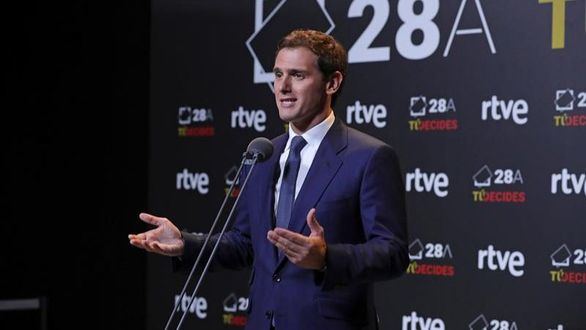 Las encuestas de los diarios proclaman a Rivera ganador