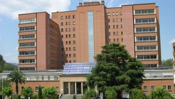 Muere un bebé prematuro en Gerona por la misma bacteria que los casos del Vall d'Hebron