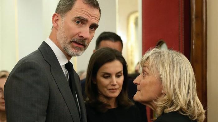Los Reyes despiden a Rubalcaba en el Congreso