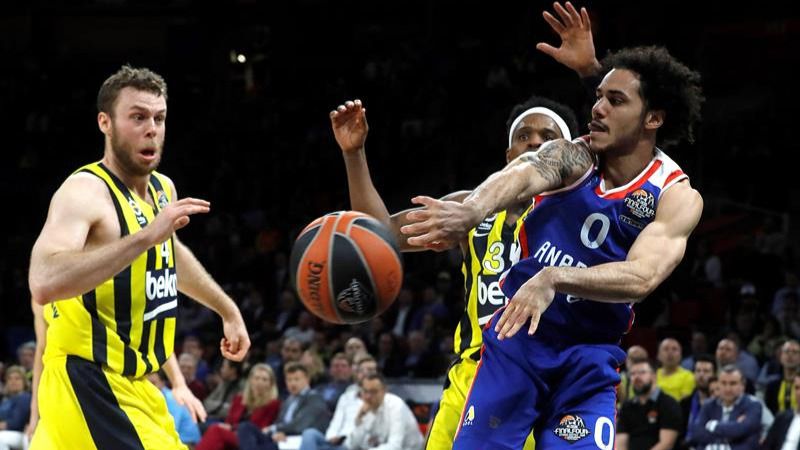 Euroliga. El Anadolu Efes barre al Fenerbahce para acceder a la final | 73-92