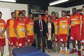 El Rey Juan Carlos presención el debut de España ante Irán
