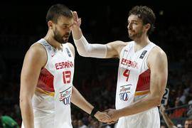 España alcanza los cuartos de final ante una correosa Senegal
