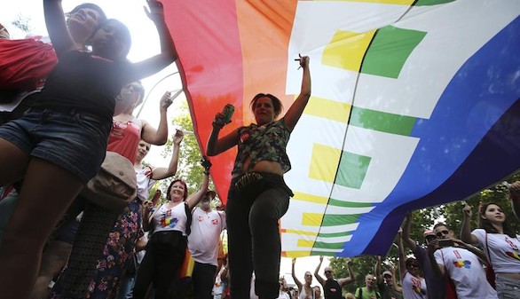 La marea arcoíris tomó el Centro de Madrid para reivindicar la igualdad real