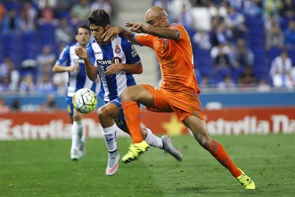 El Espanyol se reivindica ante un Valencia con dudas