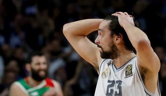 El Laboral Kutxa oscurece el futuro europeo del Real Madrid | 68-77