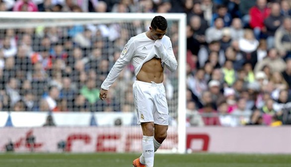 Ronaldo incendia al Real Madrid tras el derbi y trata de apagar el fuego