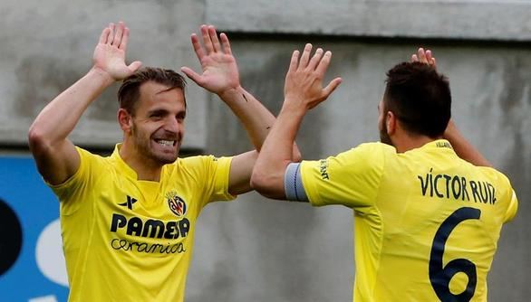 El Villarreal remonta al Eibar en Ipurúa y se mantiene arriba | 1-2