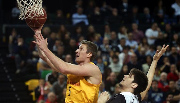 El Barcelona se afianza en cabeza de la Liga ACB