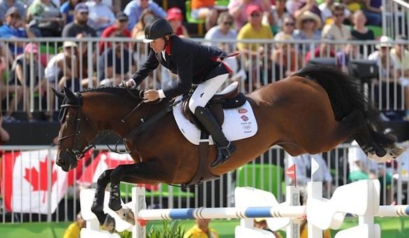 El británico Nick Skelton y 'Big Star', oro en el concurso de saltos