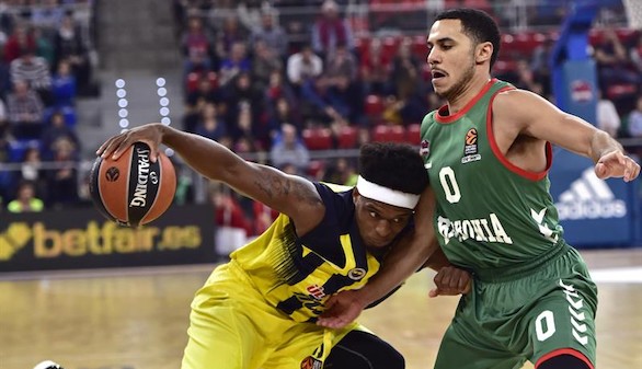 El Baskonia aplasta el Fenerbahce en un partido casi perfecto | 86-52