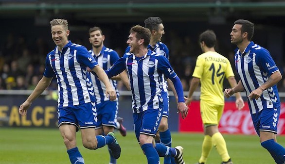 El Alavés alecciona y desata la crisis del Villarreal | 0-2