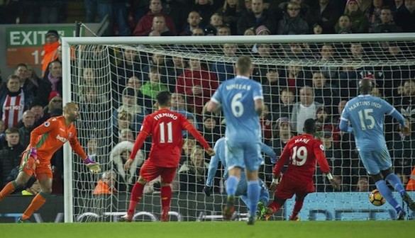 Boxing day. El Liverpool remonta al Stoke y recupera el segundo puesto