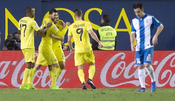 El Villarreal se asoma a la Champions al derrumbar al Espanyol | 2-0