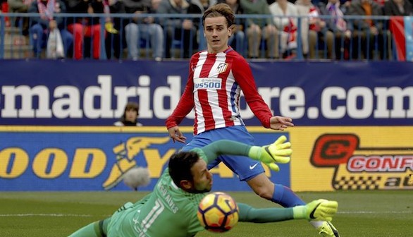 El Atlético somete al Valencia con su guión y acepta el reto del Sevilla | 3-0