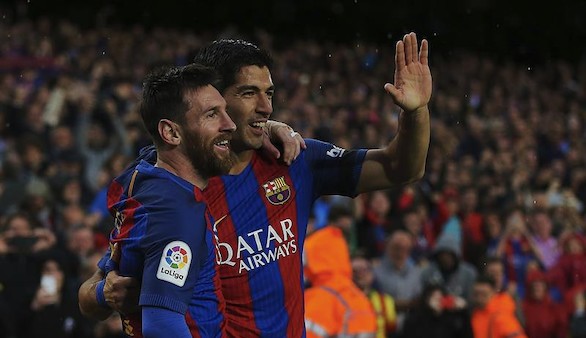 La sinfonía del mejor Barcelona somete al Sevilla y amenaza al Madrid | 3-0