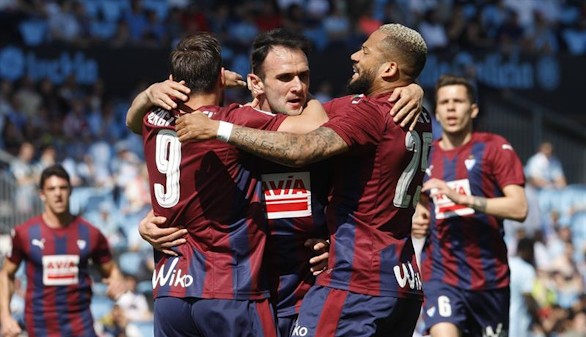 El Celta ya sólo piensa en Europa y el Eibar, también | 0-2
